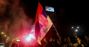 Обществената телевизия в Сърбия се извини за години едностранно отразяване