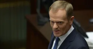 Туск предупреждава за ескалация, при удар по Днипро загина човек