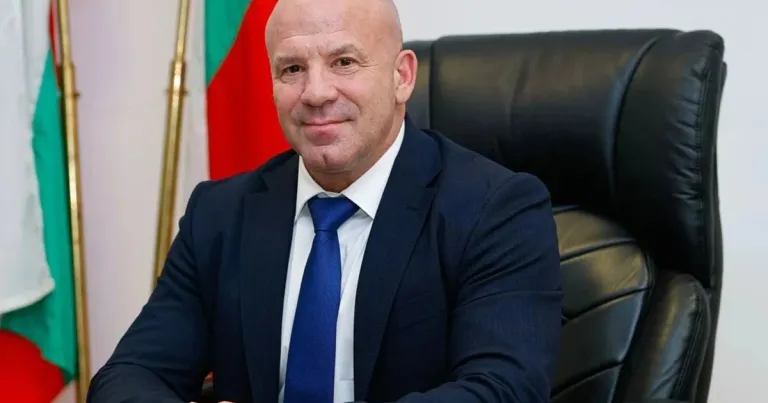 Керязов потвърди участието на щангистите на световното в Китай Керязов потвърди участието на щангистите на световното в Китай