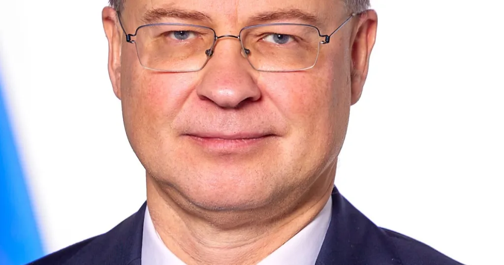 Домбровскис: ЕС ще продължи подкрепата за Украйна след помощта от 228 млрд. евро
