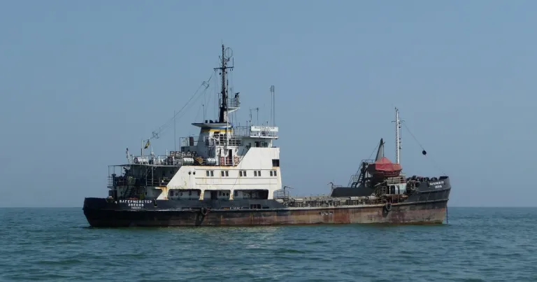 Рискът в Черно море оскъпи застраховките на корабите пет пъти Рискът в Черно море оскъпи застраховките на корабите пет пъти