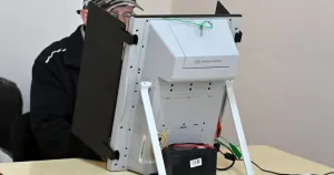 ЦИК отчете 1 525 034 гласували, президентският вот стигна до балотаж