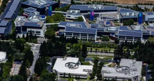 Alphabet загуби над 500 млрд. долара, а акциите стигнаха шестмесечно дъно