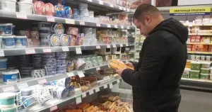 Веригите трябва да обосноват поскъпването: КЗП откри 11 производства