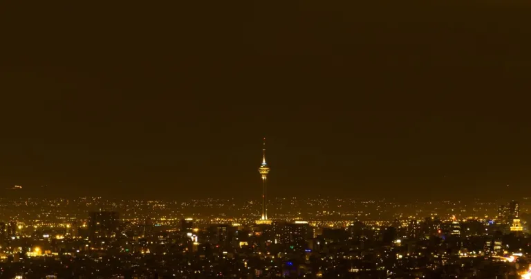 Ванс потърси път към нови преговори с Иран чрез писмо до Резаи Ванс потърси път към нови преговори с Иран чрез писмо до Резаи