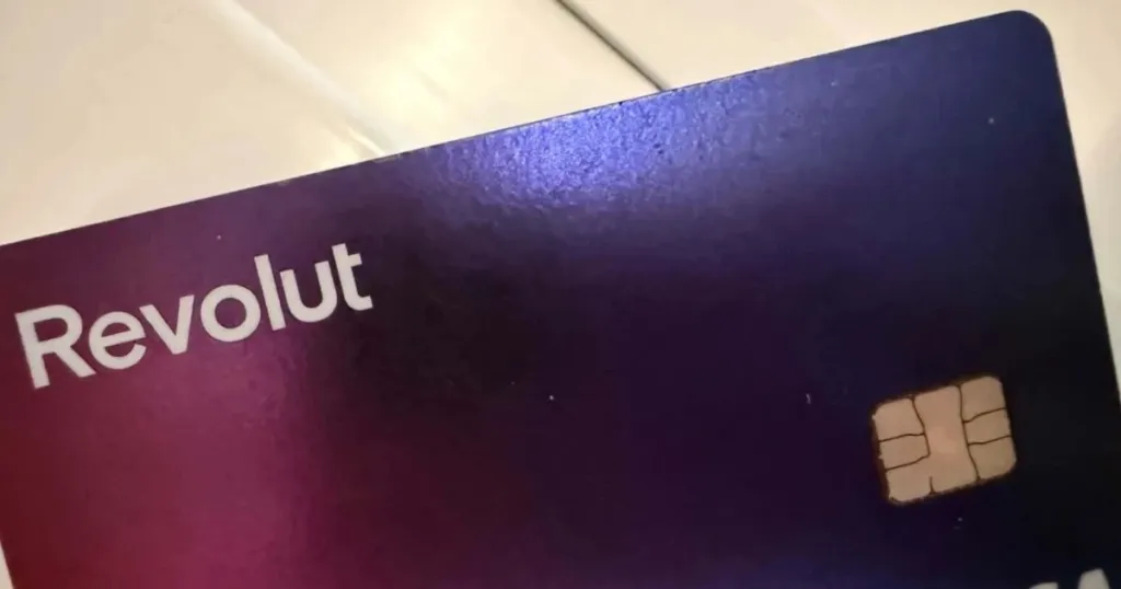 Клиентите на Revolut отново имат достъп до услугите в България и Европа