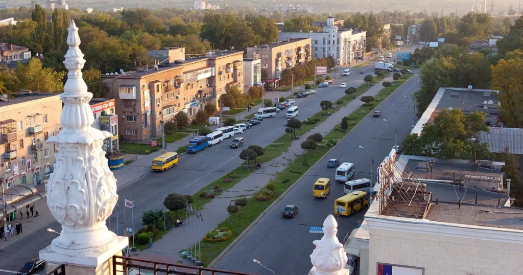 След руската атака в Запорожие загиналите станаха 17, включително три деца