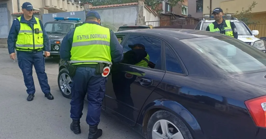 В Старозагорско провериха 1400 души и 800 автомобила при акция