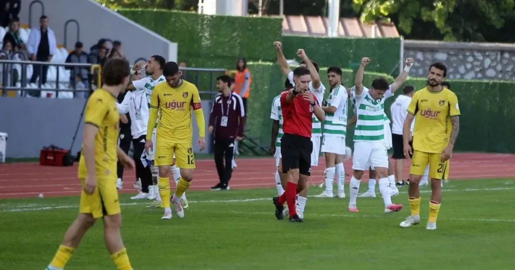 Мугласпор разби Истанбулспор с 5:0, Илиев получи жълт картон
