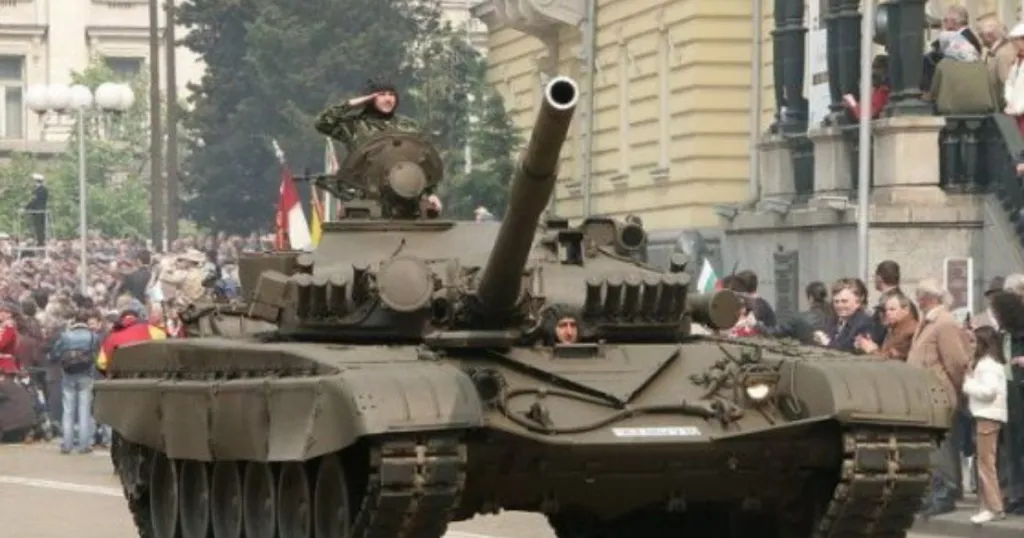 Армейски части придвижват техника по пътища и жп линии на 9 и 12 октомври