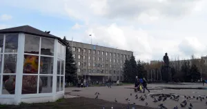 Руски удар рани четирима в Словянск, украински дрон спря център на „Яндекс“