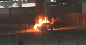 Пожар унищожи автомобил на входа на „Капитан Андреево“