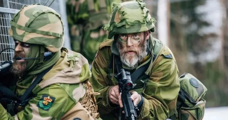 Войници открили кодове за военни обекти в компютрите на наети коли Войници открили кодове за военни обекти в компютрите на наети коли