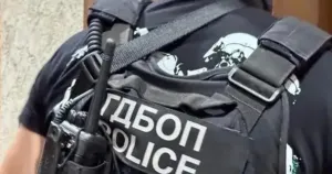 ГДБОП проверява луксозни къщи след открити пари и вещи в Костинброд
