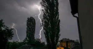 Жълт код обхваща части от Добричко и Силистренско заради силни валежи