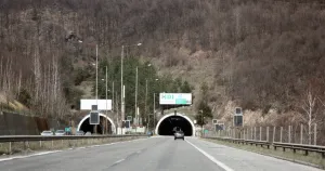 АПИ въвежда седмични отчети за ремонта на тунел „Топли дол“