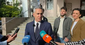 Гюров гласува в Благоевград и призова гражданите да поемат съдбата си