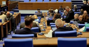Парламентът изслушва служители за помилването на Огнян Атанасов
