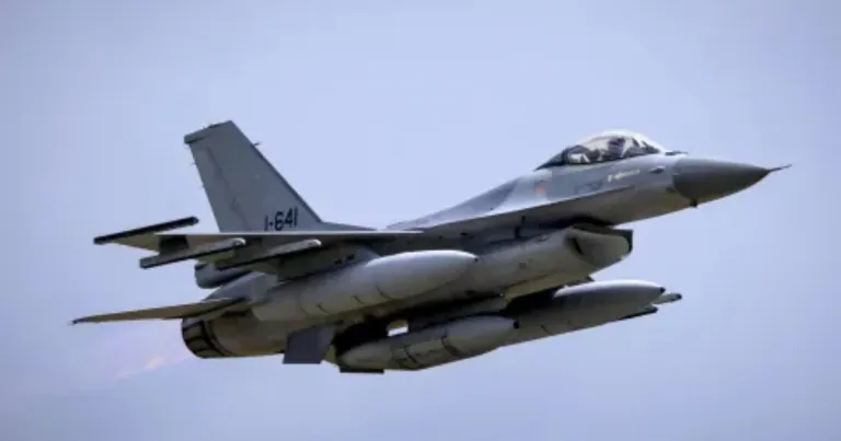 Нидерландия обеща резервни части и боеприпаси за украинските F-16