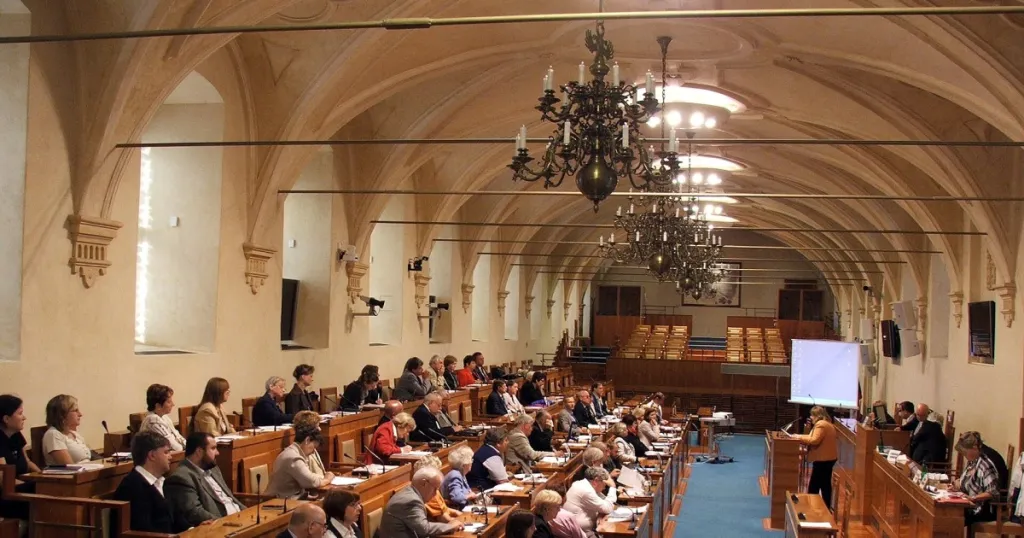 Чешката опозиция задържа контрола над Сената, АНО на Бабиш не спечели места