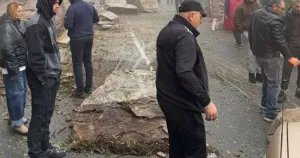 Срутване на Беклемето: АПИ организира движение в една лента до 14 ч.