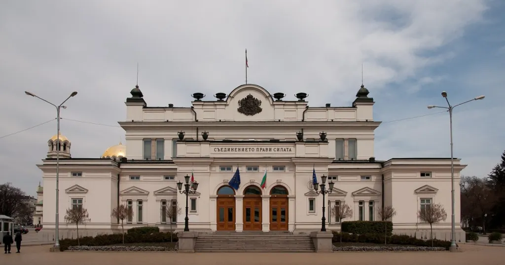 Със 163 гласа парламентът подкрепи забраната за ферми за ценни кожи