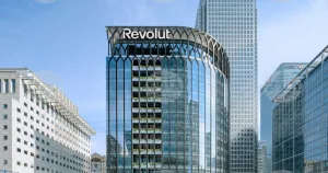 Оценката на Revolut надхвърли тази на Barclays, но кредитите ѝ са едва 6% от депозитите