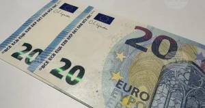 МВнР предлага виза D да поскъпне от 100 на 120 евро