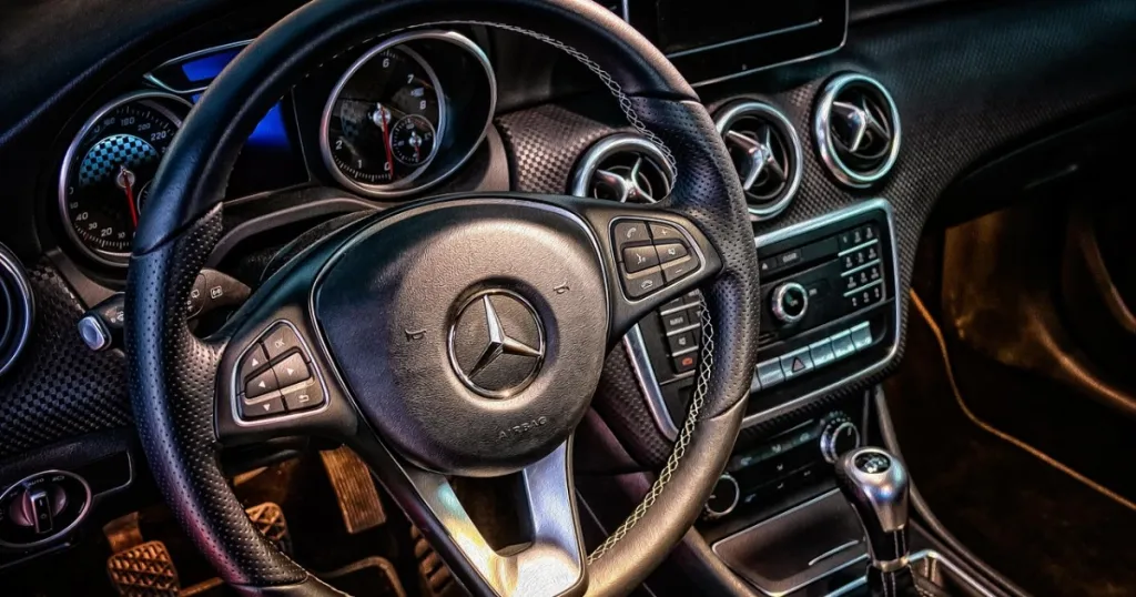 Mercedes-Benz сви продажбите на коли с 8%, но електромобилите отбелязаха рекорд