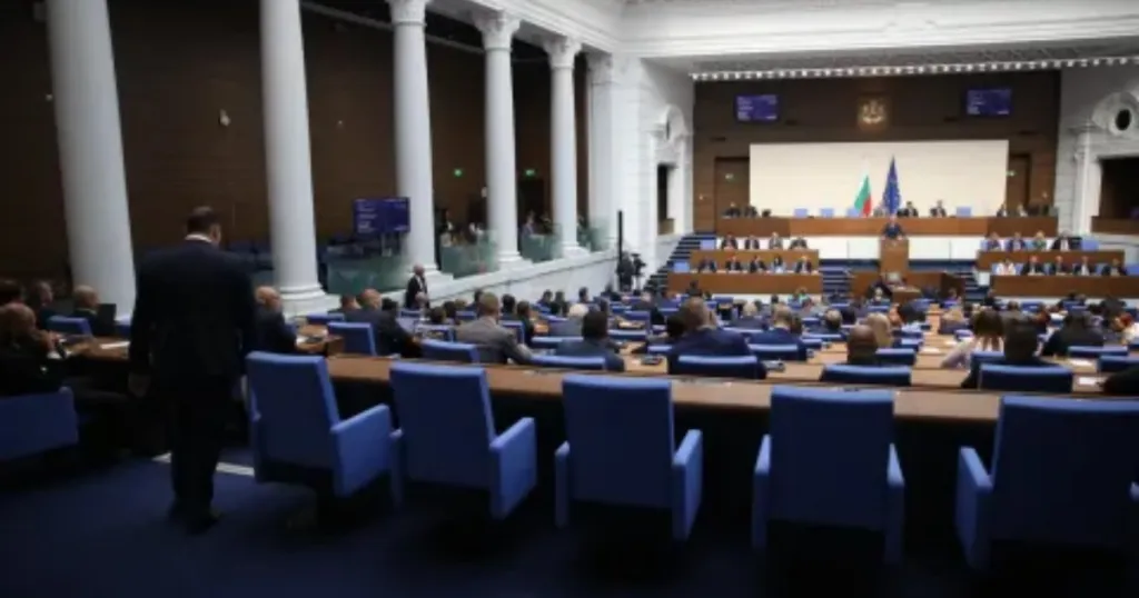 Парламентът одобри връщането на българския капитал от МБИС