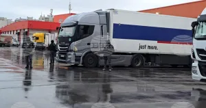 Прокуратурата поиска съдът да задържи двамата шофьори с наркотици в камионите