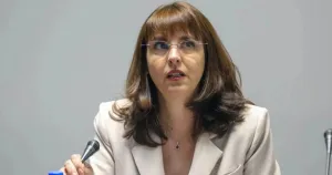 Ефремова обяви готовност за картографиране на семействата с деца в крайна бедност
