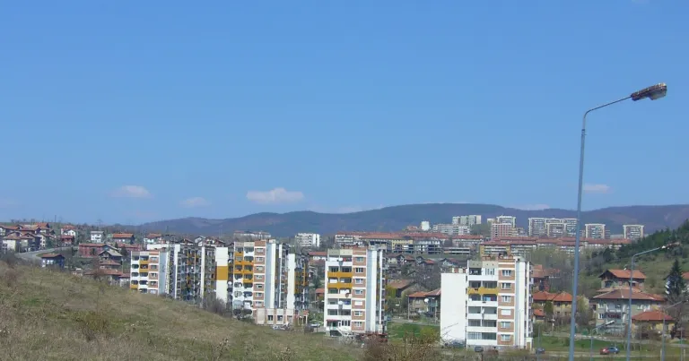 Бобов дол остава с бюджета за 2025 г. след отказа на съветниците