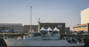Белгийският минен ловец Bellis получи българския флаг и името „Бриз“
