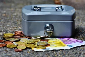 Спестяванията на домакинствата стигнаха 57,22 млрд. евро, но растат по-бавно