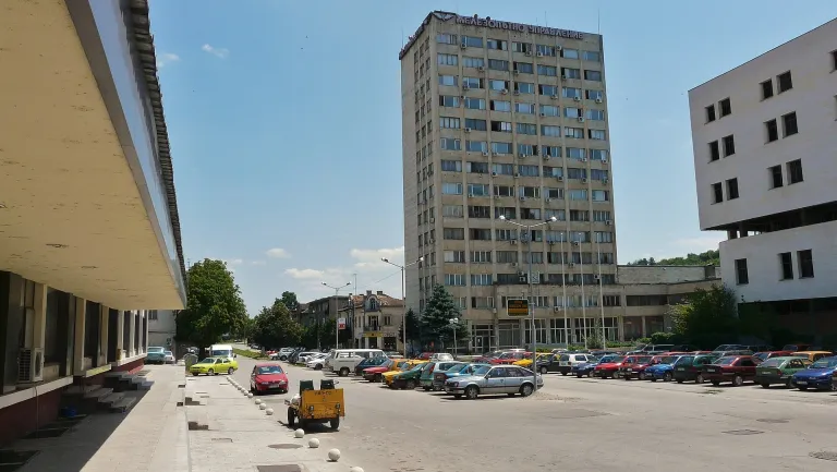 Криза в Горна Оряховица: Бъдещето на общинската болница между приватизацията и протестите