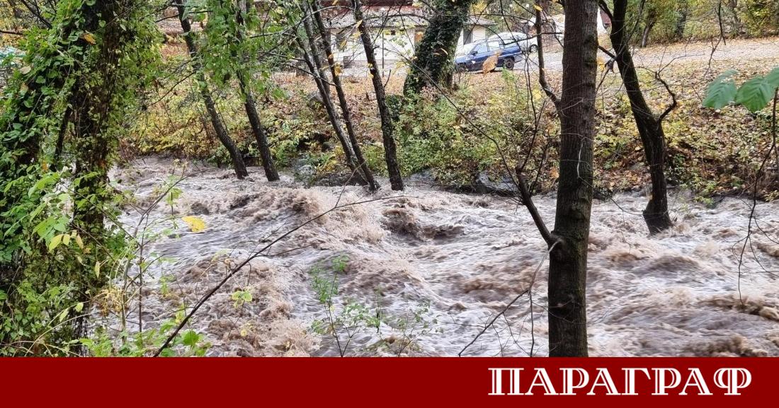 Югозападна България беше връхлетяна от обилни дъждове и градушка които