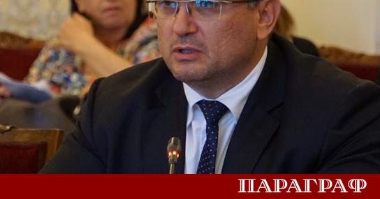 На 22 ноември 2025 г Младен Маринов защити Рая Назарян