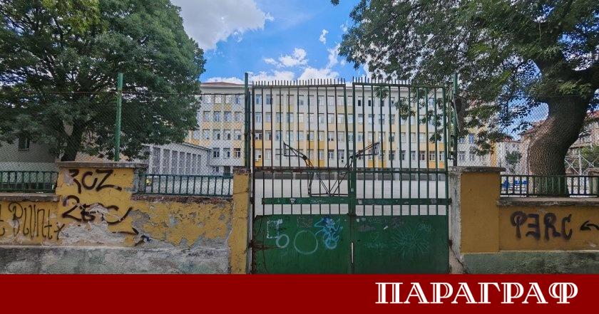 Дебат за достъпа до училищните дворове раздели обществеността в България