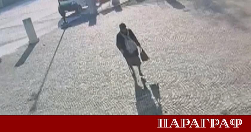 Италианската полиция арестува 58 годишен мъж Той се преструвал на покойната