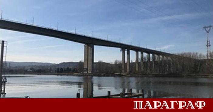 Агенция Пътна инфраструктура АПИ предприема спешни мерки за Аспаруховия мост