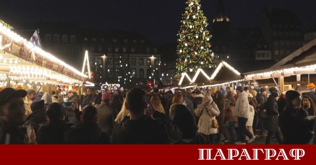 30 метрова елха тържествено освети Коледния базар в Страсбург Събитието маркира