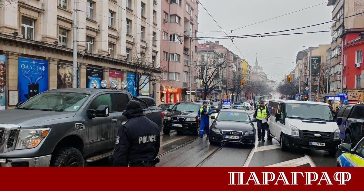 Симпатизанти на партия Величие организираха протест пред Народното събрание тази