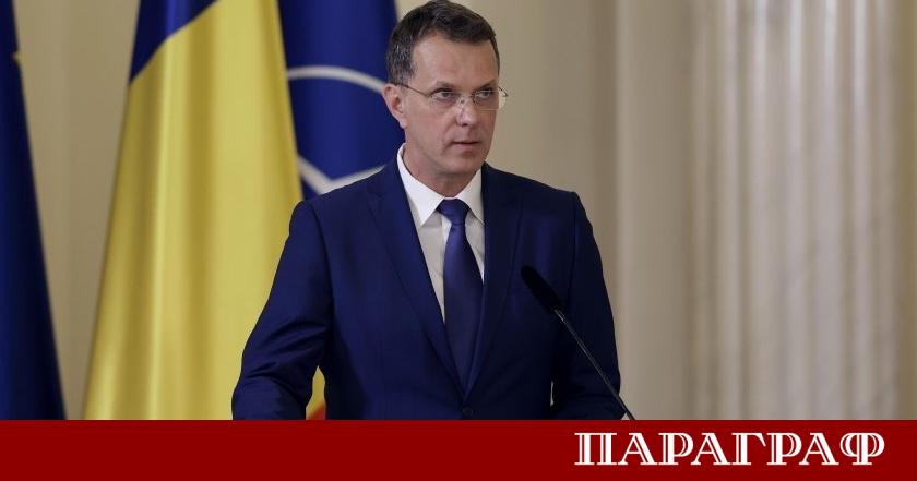 Румънският министър на отбраната Йонуц Мощяну подаде оставка на 28