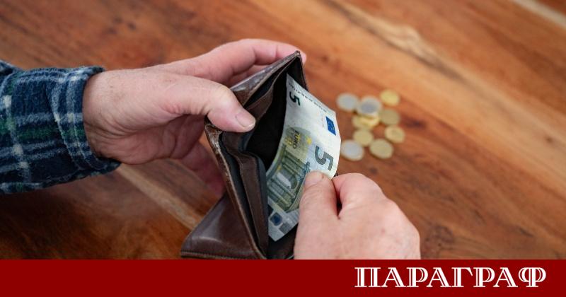 Значителна част от възрастните хора в България никога не са