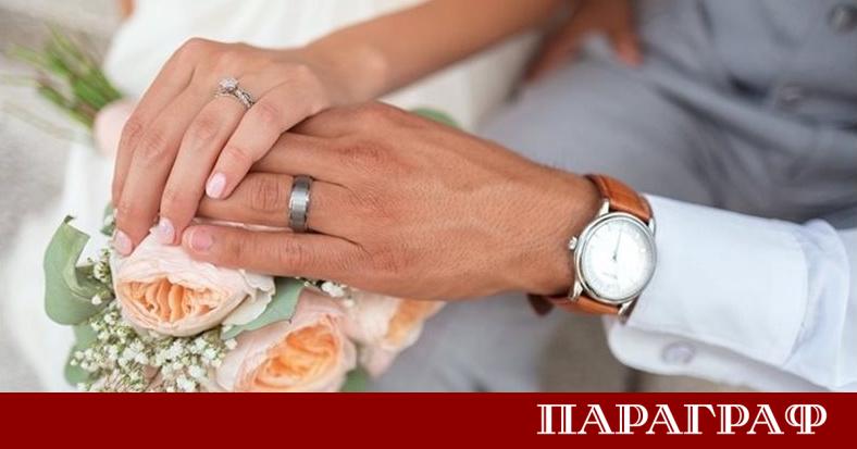 Една невероятна история за дълголетие и любов развълнува света Семейство