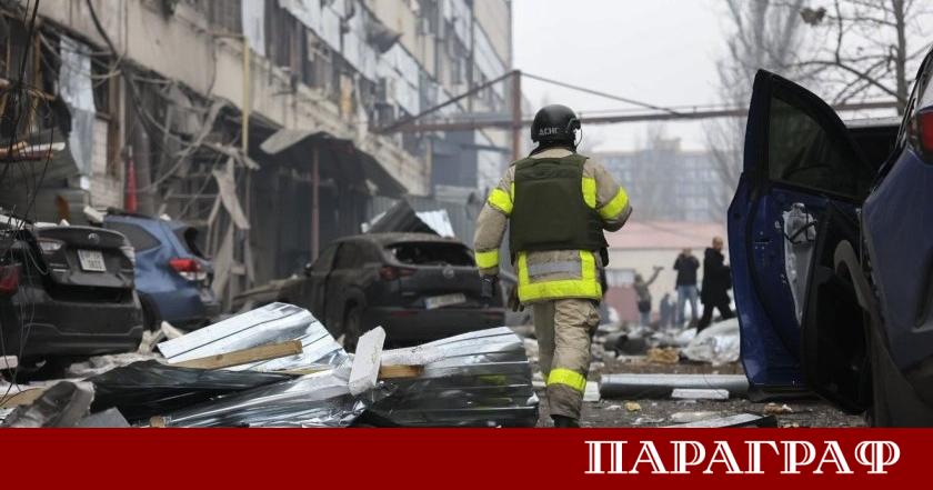 НАТО твърдо подкрепя Украйна въпреки липсата на напредък в мирните