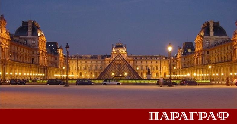 Париж Франция – Музеят Лувър световноизвестна културна институция открива днес