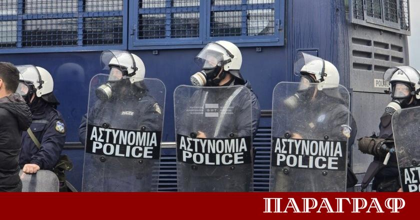 Гръцки земеделци разширяват протестните си действия Днес те пробиха полицейска