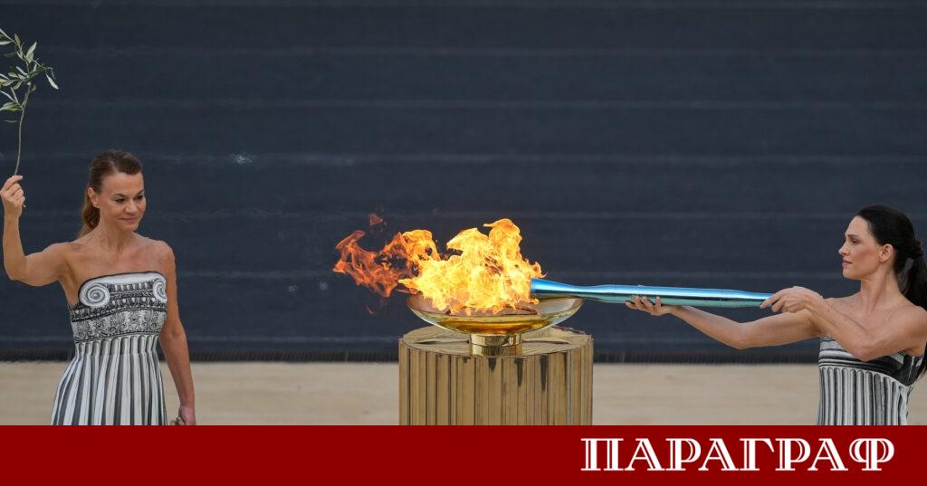 Гърция официално предаде олимпийския огън на Италия Церемонията се състоя
